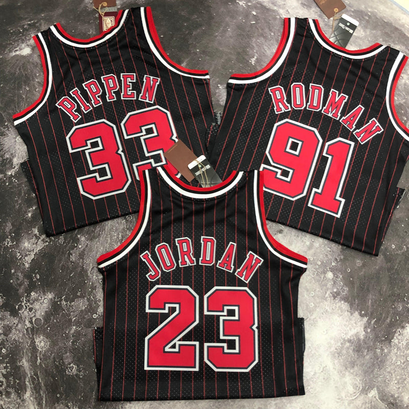 Regata Swingman Chicago Bulls Mitchell & Ness Hardwood Classics 1995/96 Preta/Vermelha