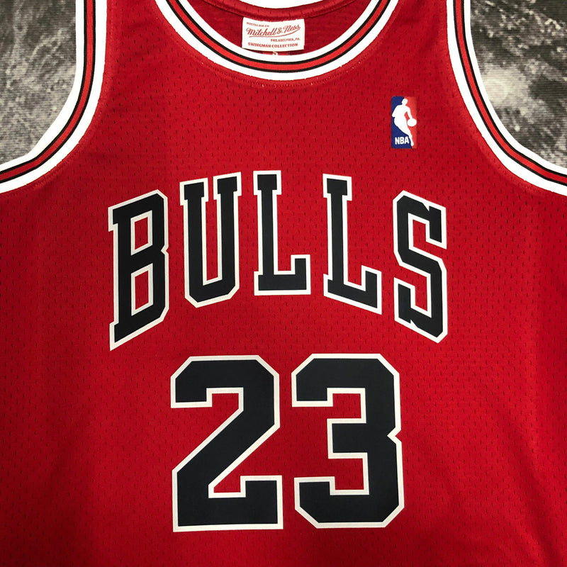 Regata Swingman Chicago Bulls Mitchell & Ness Hardwood Classics 1997/98 Vermelha