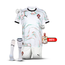 Conjunto infantil Seleção Portugal branco alternativo 2025 - PUMA