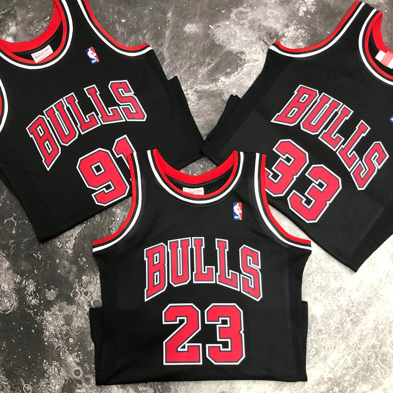 Regata Swingman Chicago Bulls Mitchell & Ness Hardwood Classics 1997/98 Preta