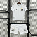 Conjunto Infantil Santos home branco 2025/26