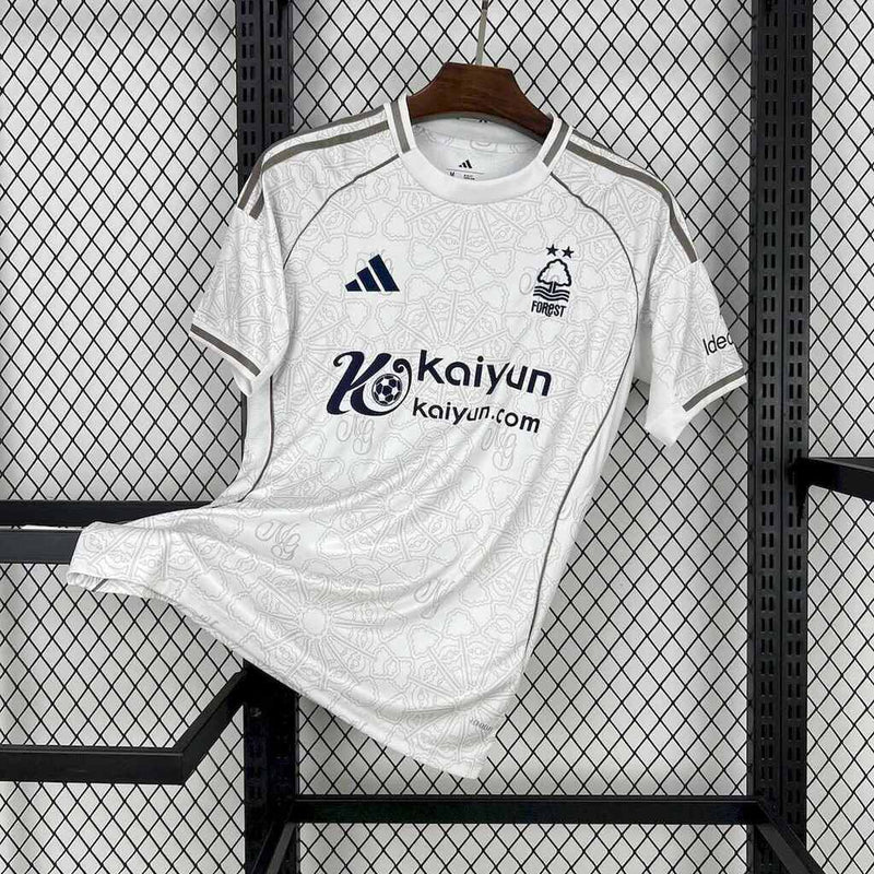 Camisola Nottingham Forest away 2025/26