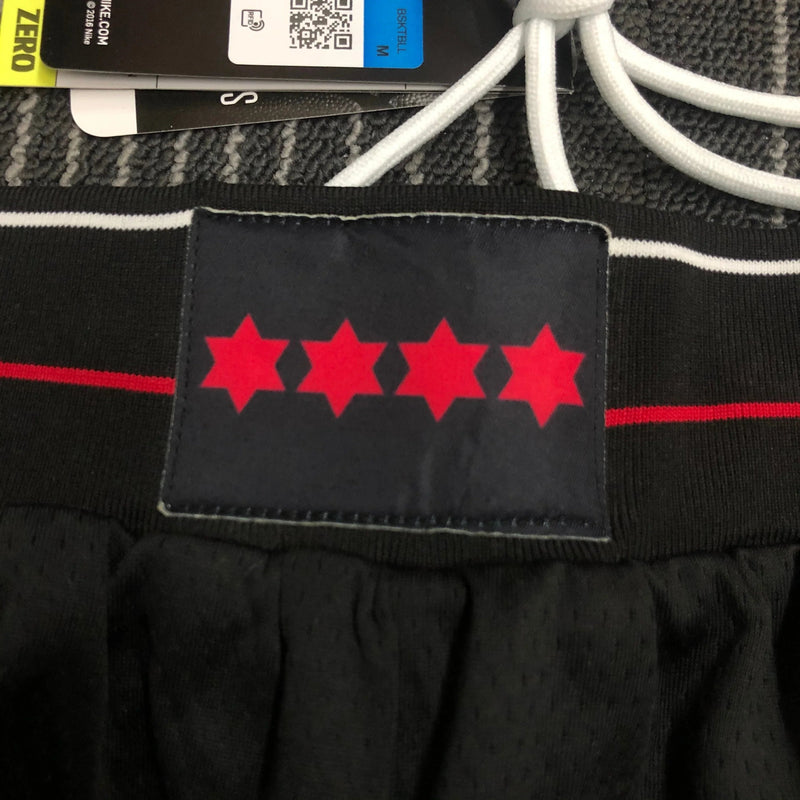 Short Chicago Bulls Statement Edition