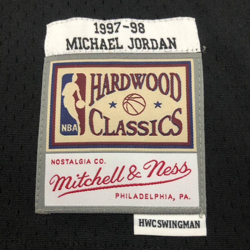 Regata Swingman Chicago Bulls Mitchell & Ness Hardwood Classics 1997/98 Preta