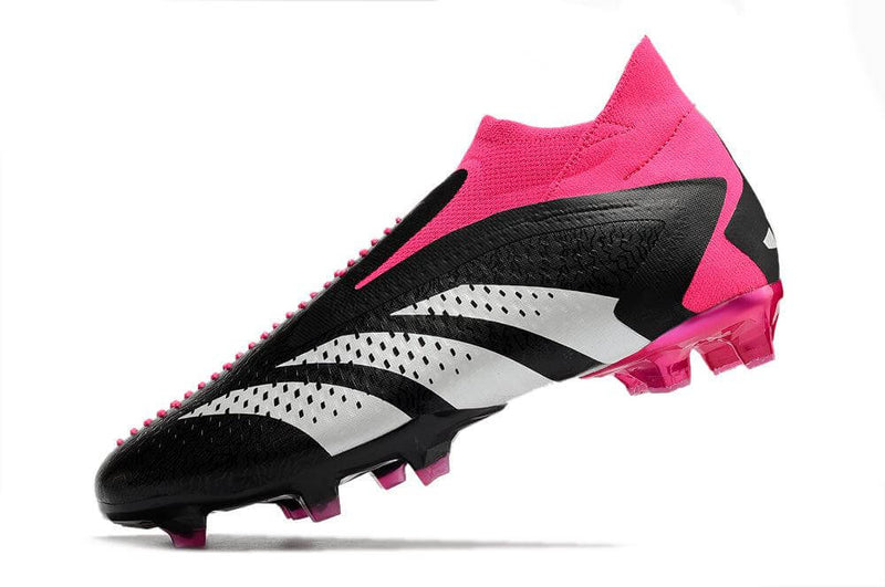 Chuteira Campo Adidas Predator Accuracy+ FG Rosa e Preto "Own You Football Pack"