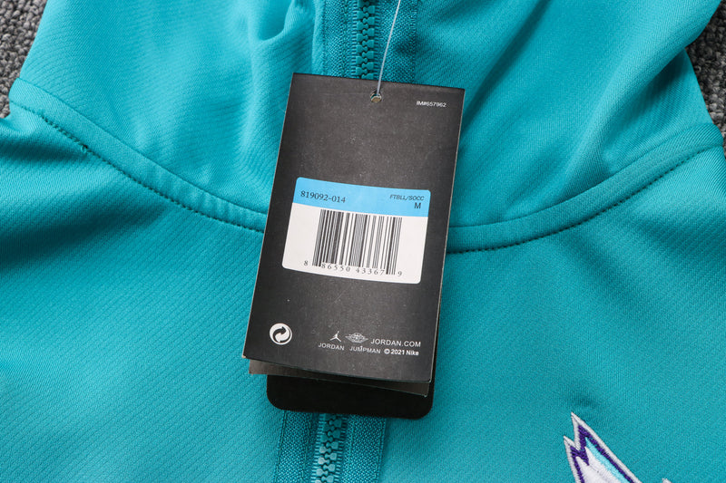 Conjunto Nike NBA Therma Flex Charlotte Hornets 21/22
