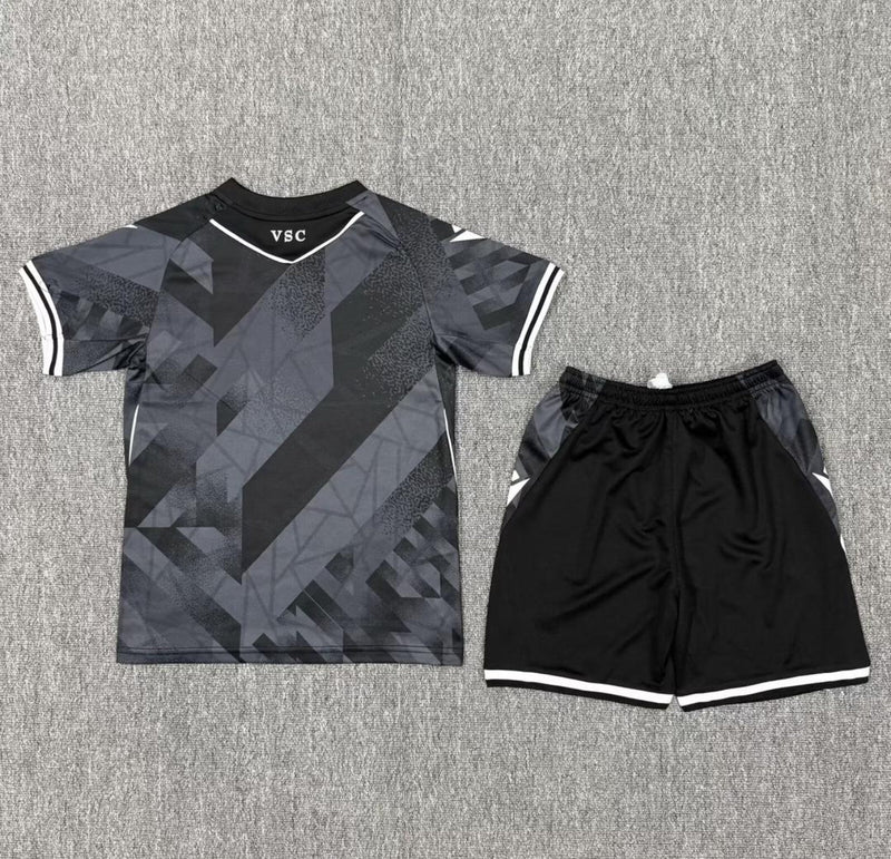 Conjunto infantil Vitória Guimarães alternativo preto 2025/26