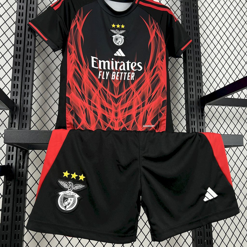 Conjunto infantil concept preta e vermelha 2025/26