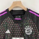 Conjunto Infantil Bayern de Munique Away 2023/24