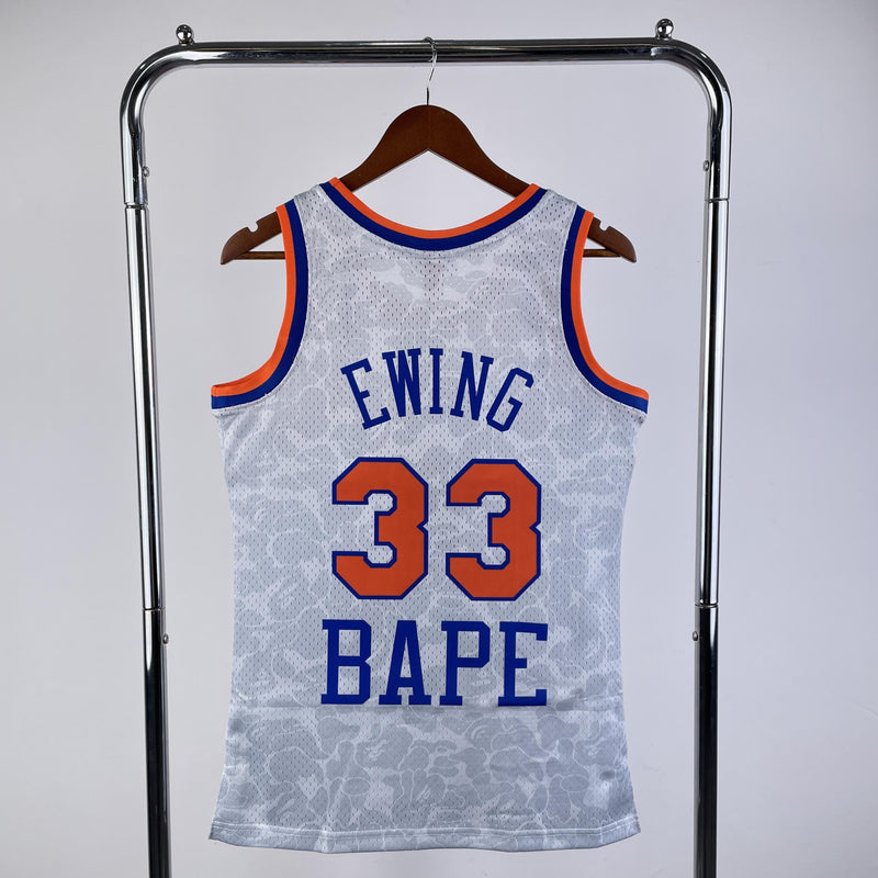 Regata Swingman BAPE X New York Knicks Mitchell & Ness Hardwood Classics 1991/92 Branca